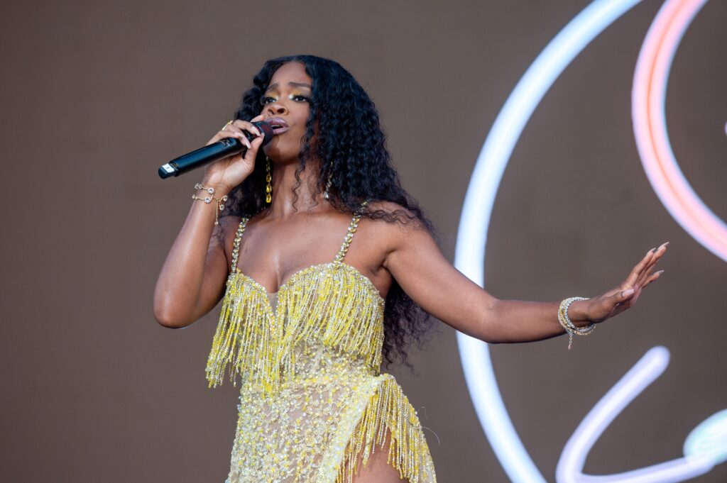 ‘Craving Validation’: Ari Lennox Gets More Personal On Social Media