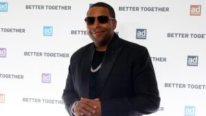 ‘There’s a Way To Jab at People Without Offending’: Kenan Thompson Weighs In on Infamous Oscars Slap