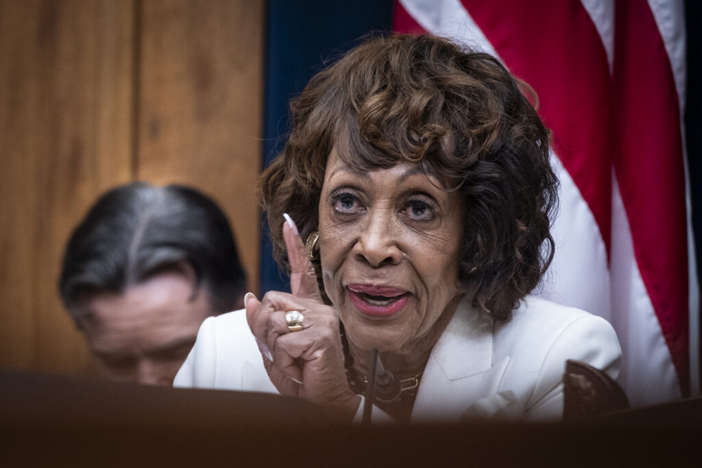Rep. Maxine Waters Confronts ICE at Detention Center— and What They Did Instead of Answering is Sparking Outrage